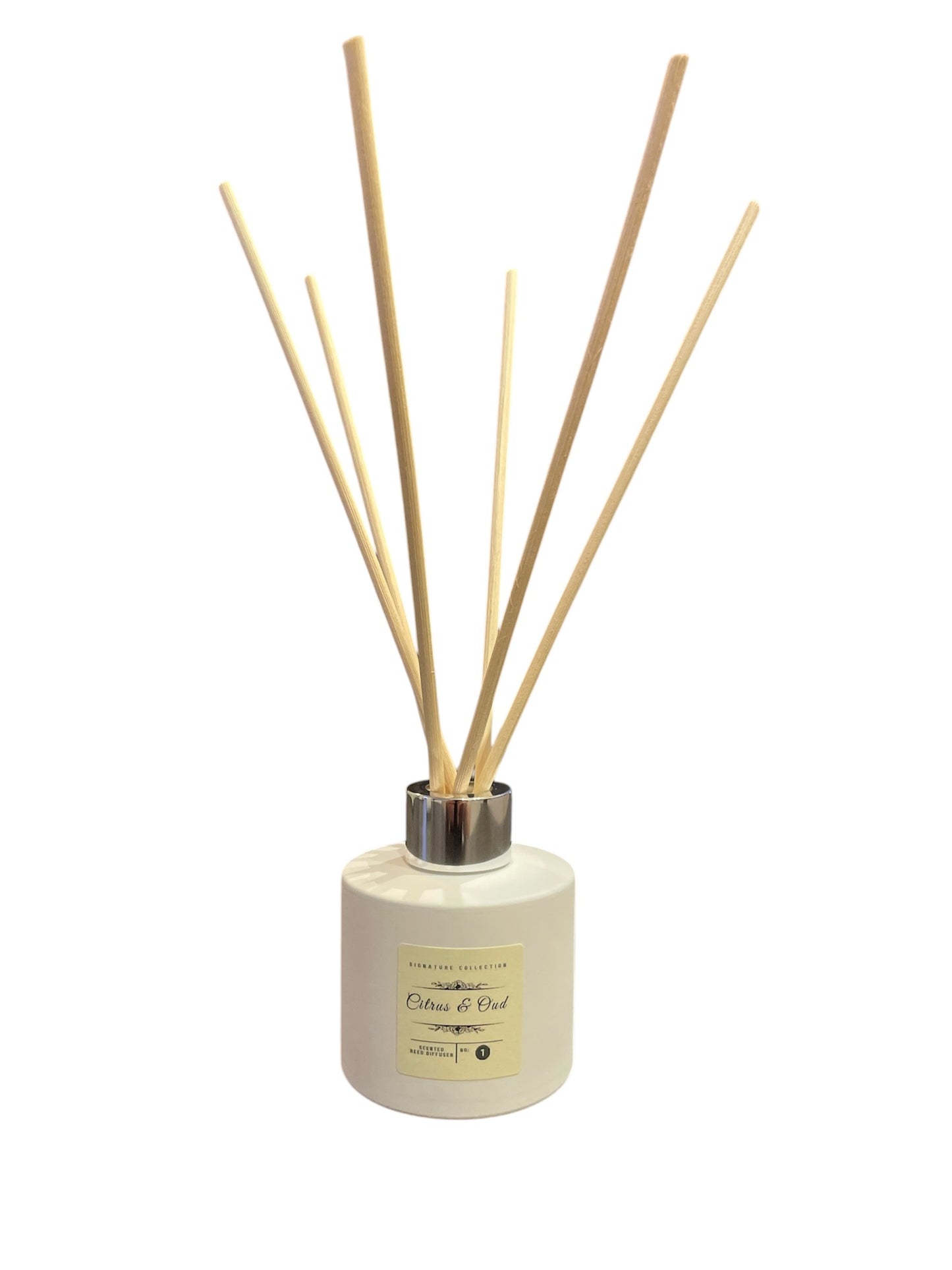 Citrus & Oud 100ml reed diffuser with natural reeds, handmade in London
Luxury reed diffuser with bright citrus and smoky oud notes