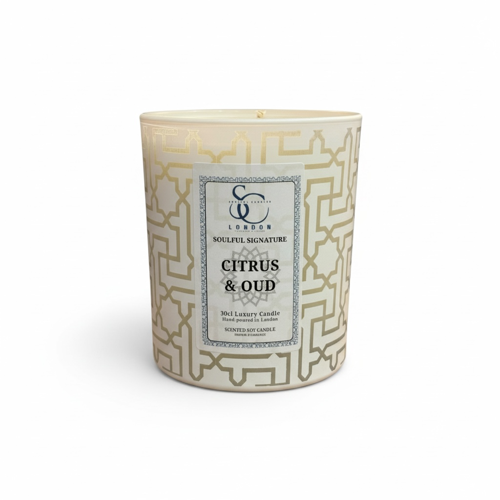 Cítricos y oud: una fusión audaz de cítricos picantes y oud ahumado, que ofrece una experiencia aromática rica y exótica.