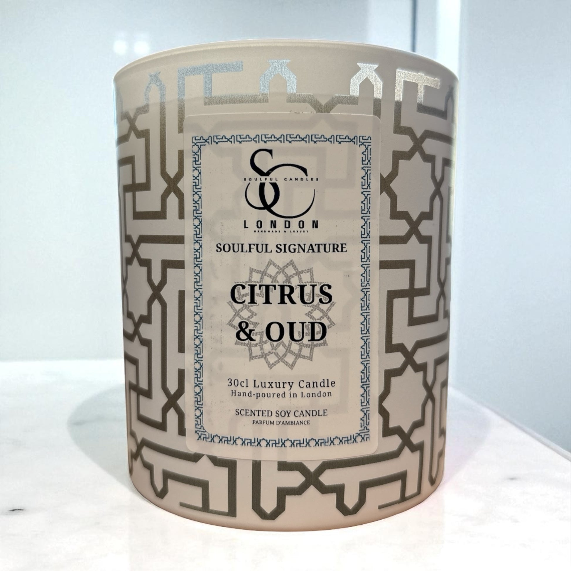 Citrus & Oud 30cl luxury soy candle, hand‑poured in London
