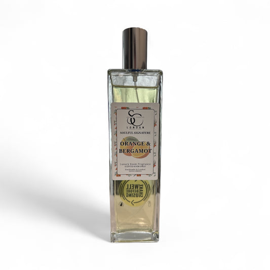 Orange & Bergamot luxury room spray 100ml, alcohol free, handmade in London
Citrus room spray with orange and bergamot notes in an elegant bottle
